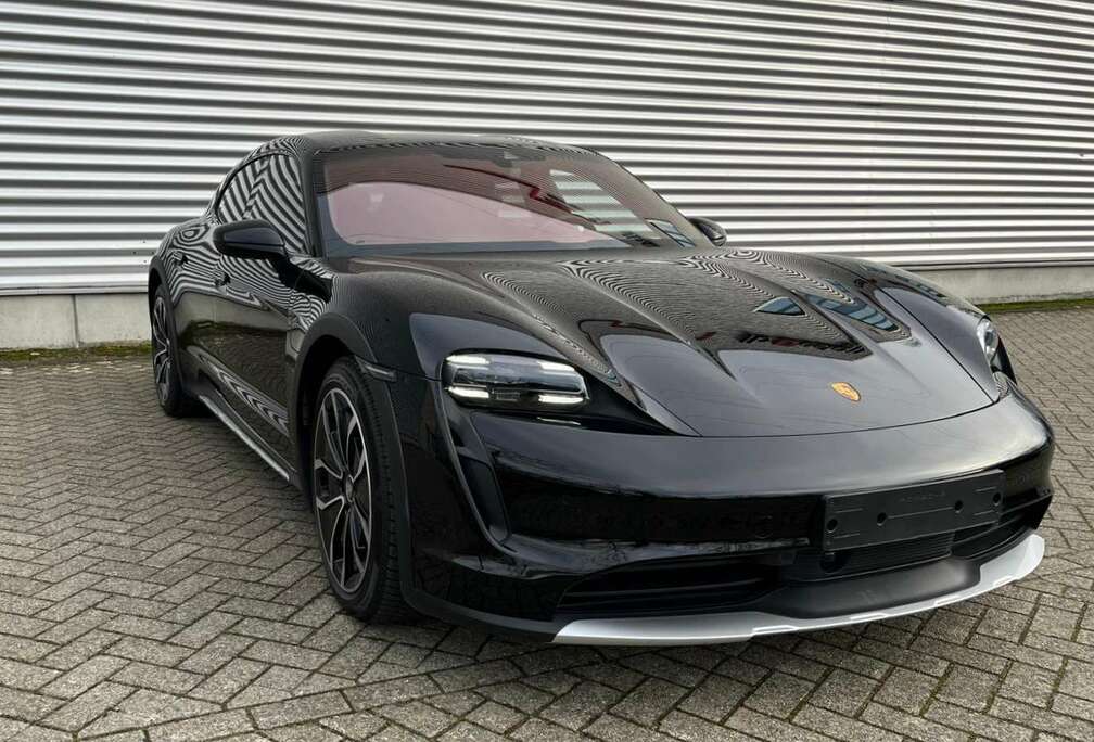 Porsche Taycan 4S Cross Turismo