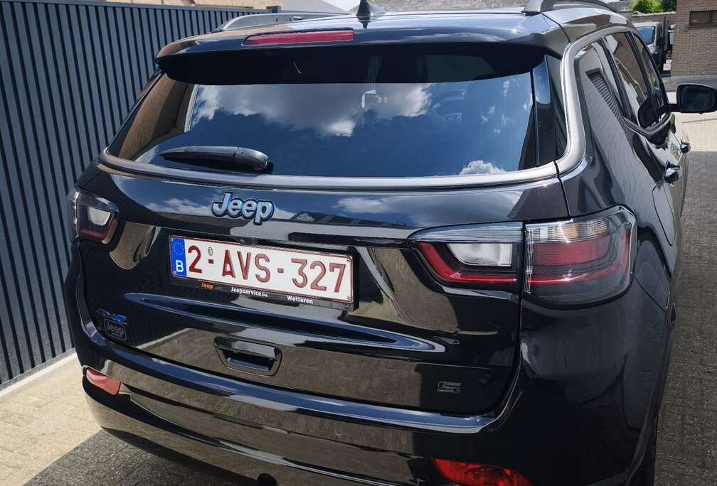 Jeep 1.3 T4 4xe PLUG-IN HYBRID Automatik S