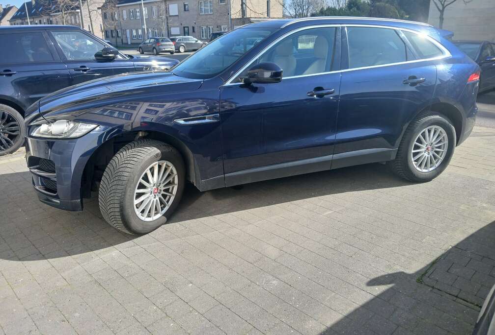 Jaguar F-Pace 3.0 D V6 AWD Prestige Pano/Meridan/...