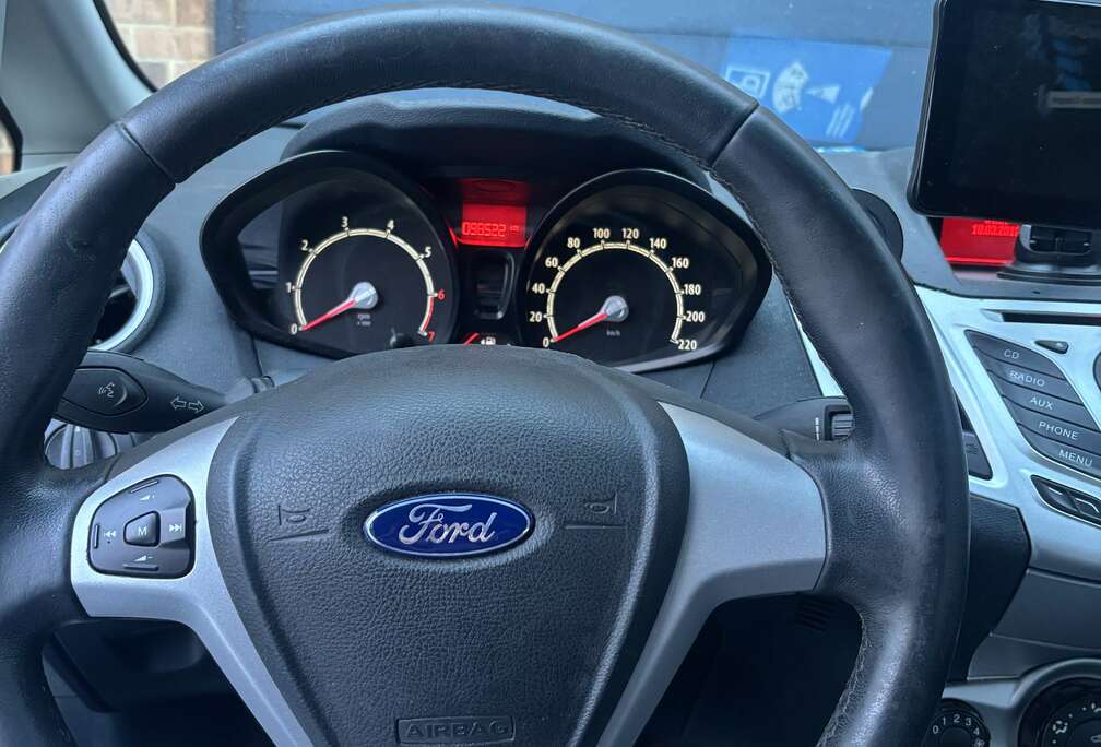 Ford 1.4i 16v Ghia Durashift