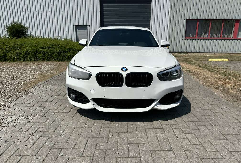 BMW 118i M Pack F20 LCI  Leichte Unfall Fahrbereit
