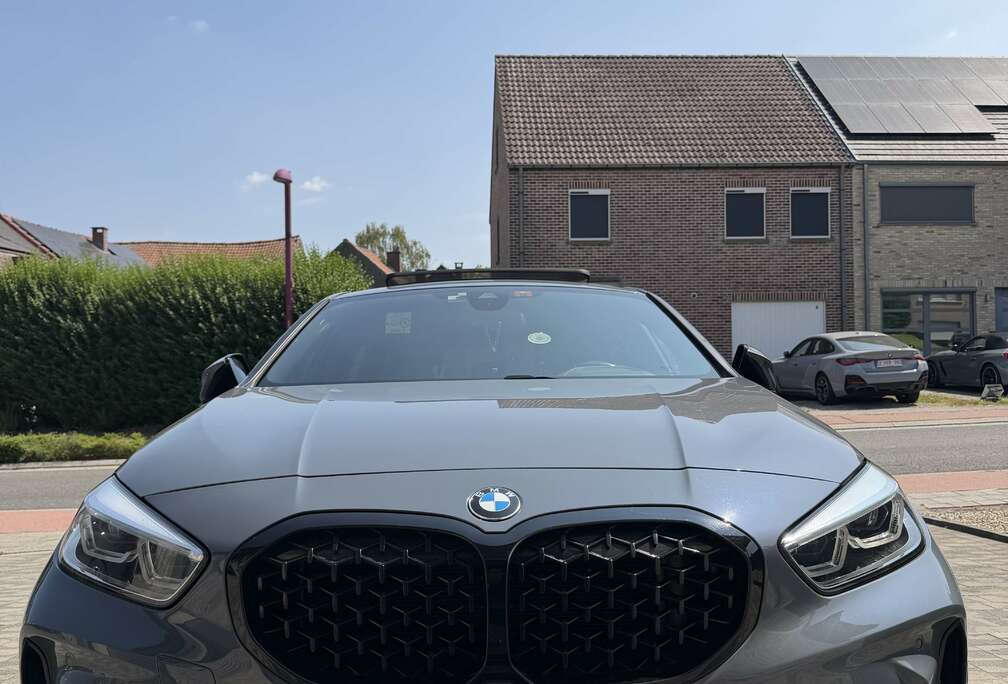 BMW M135iXAS OPF Full Otions