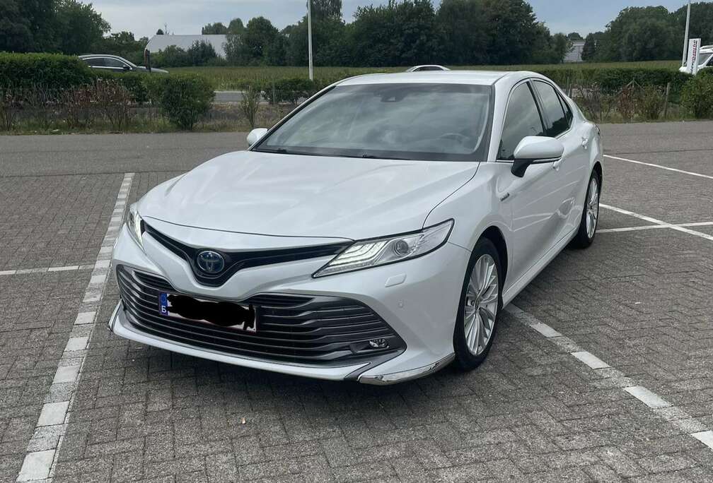 Toyota Hybrid 2.5 Premium e-CVT