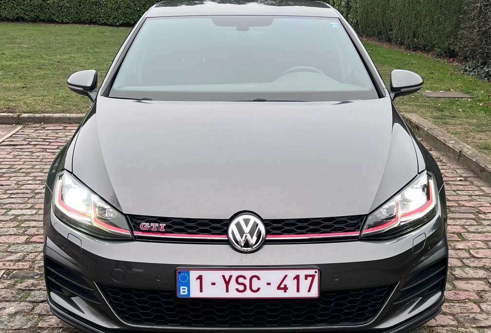Volkswagen Golf GTI (BlueMotion Technology) DSG