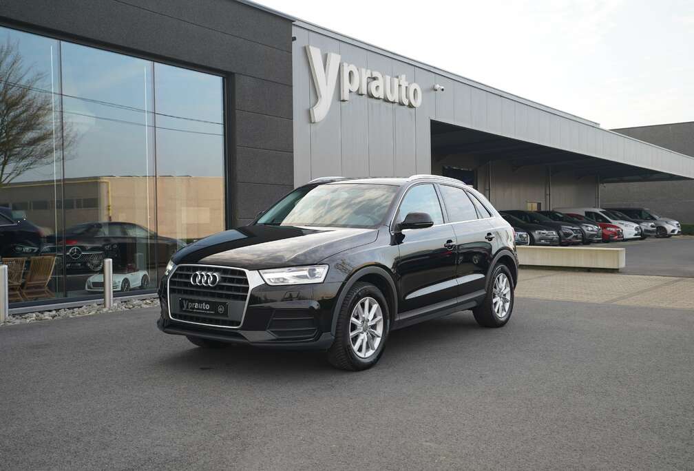 Audi Q3 1.4 TFSI Navigatie Parkeersensoren Donkere rame