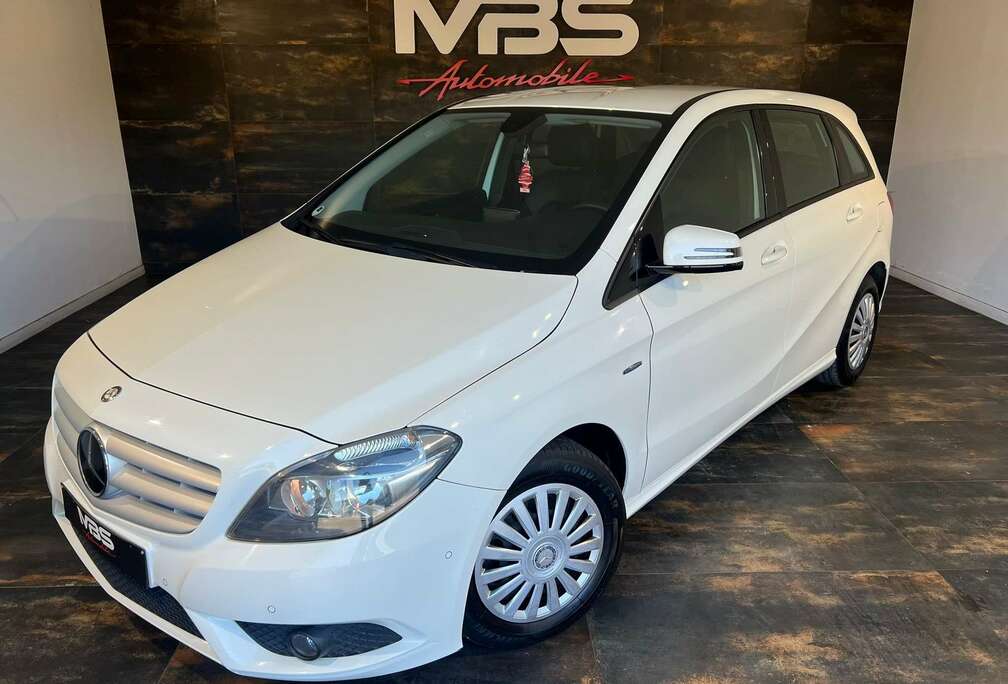 Mercedes-Benz B180 *CAPTEURS AV/AR *GPS *CLIM *CUIR *FEUX AUTO