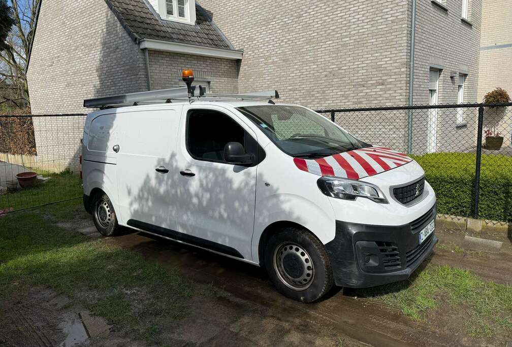 Peugeot 1.5 BlueHDi L1 Compact Premium CU  S