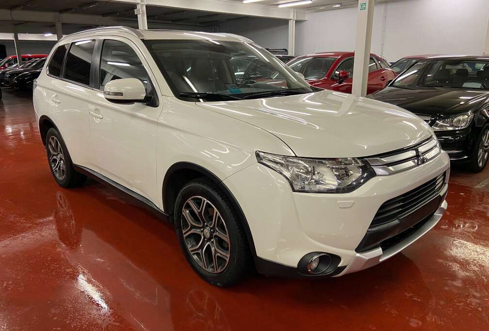 Mitsubishi 2.2 DI-D 4WD Anniversary Edition