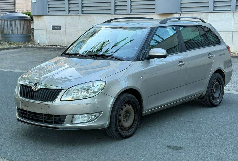Skoda 1.6 - RADIO - AIRCO