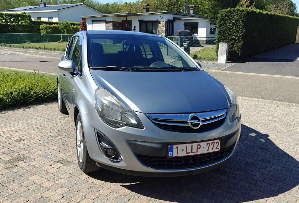 Opel Corsa 1.2i Enjoy