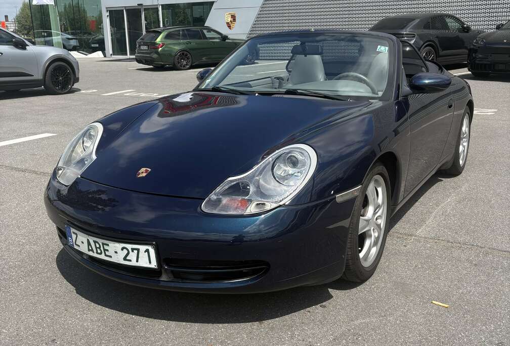 Porsche Carrera 4 Cabrio