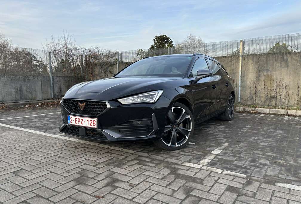 Leon Sportstourer 1.4 e-Hybrid (180 kW System)