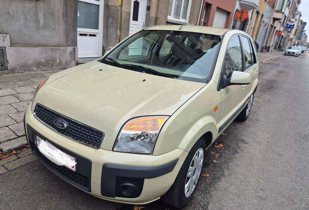 Ford Fusion 1.6i Ghia