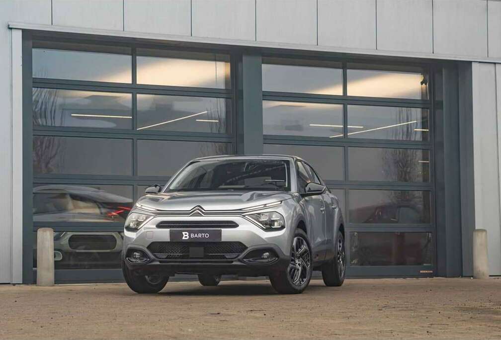 Citroen 130 PK  PLUS  Camera  Auto. Airco  Carplay/...