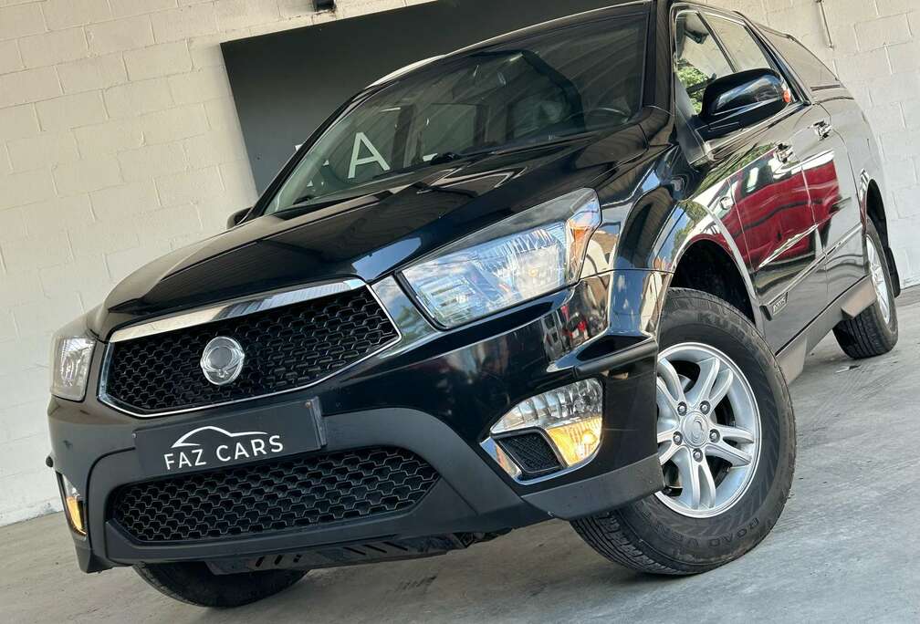 SsangYong Sports 2.0 4WD PICK UP *1ER PROP + B.AUTO + CUIR*