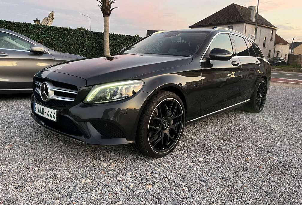 Mercedes-Benz C 300 e T 9G-TRONIC