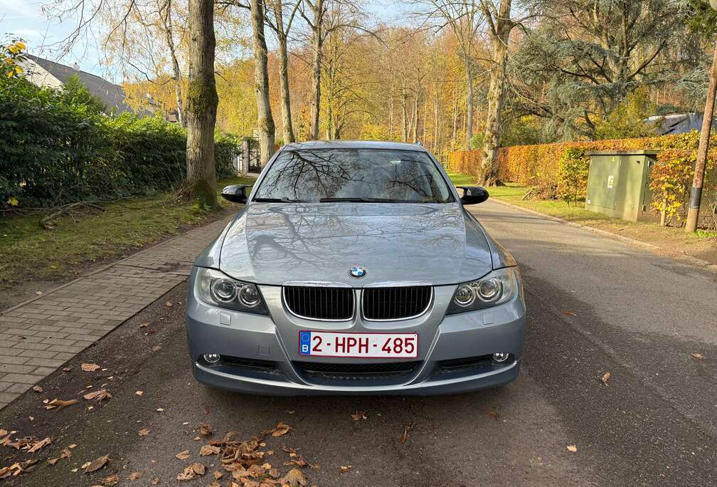 BMW 318i