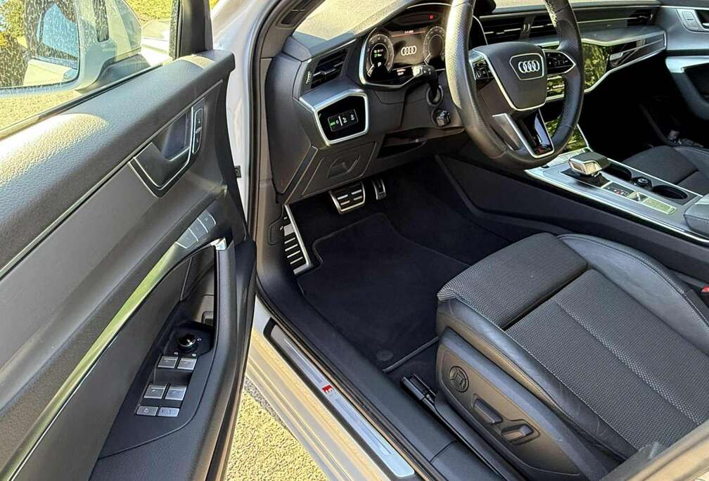 Audi Avant 55 TFSIe quattro-ultra Black line S tronic