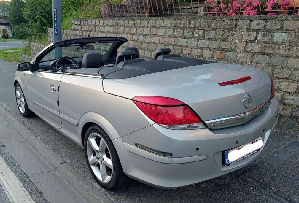 Opel TwinTop 1.6i 16v Cosmo