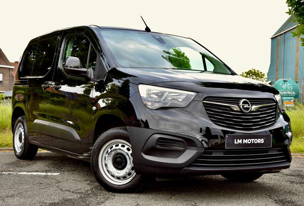 Opel 1.5 HDI **Lichte vracht** 3 ZIT PLAATSEN ** BTW AFTREKBAAR