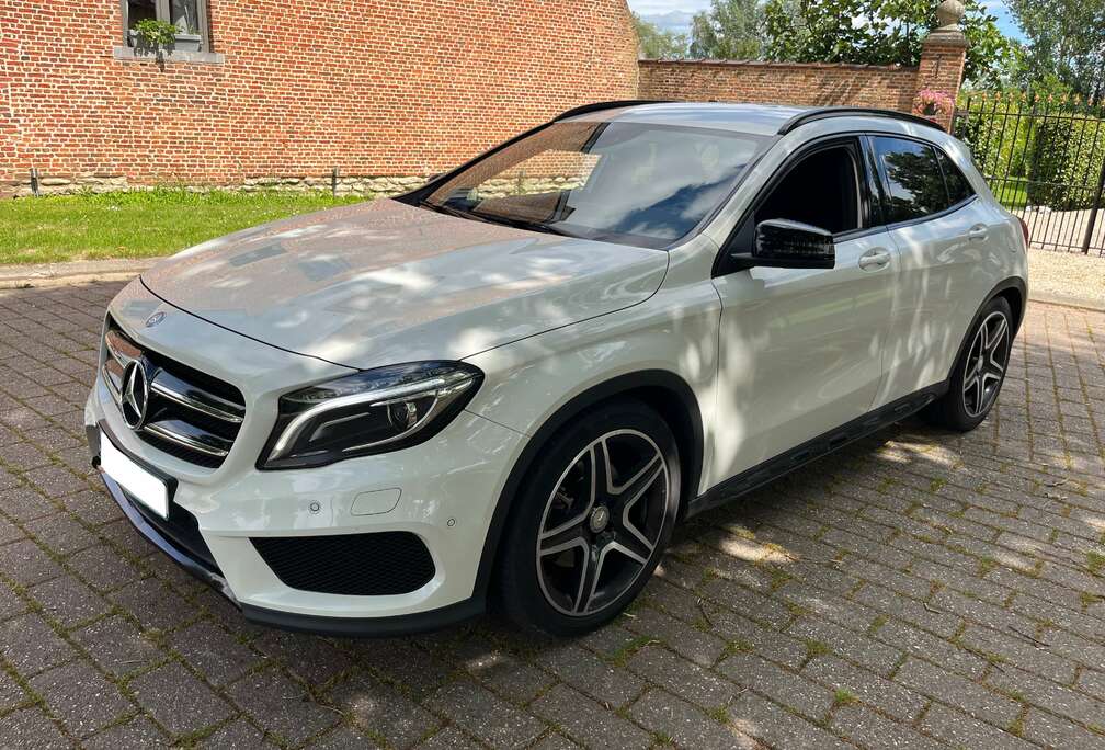 Mercedes-Benz d 4-Matic Pack Amg euro6b