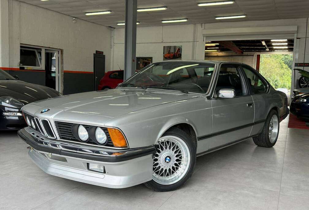 BMW 635 CSI * TOUT OUVRANT * PACK M * CUIR * BOITE AUTO *