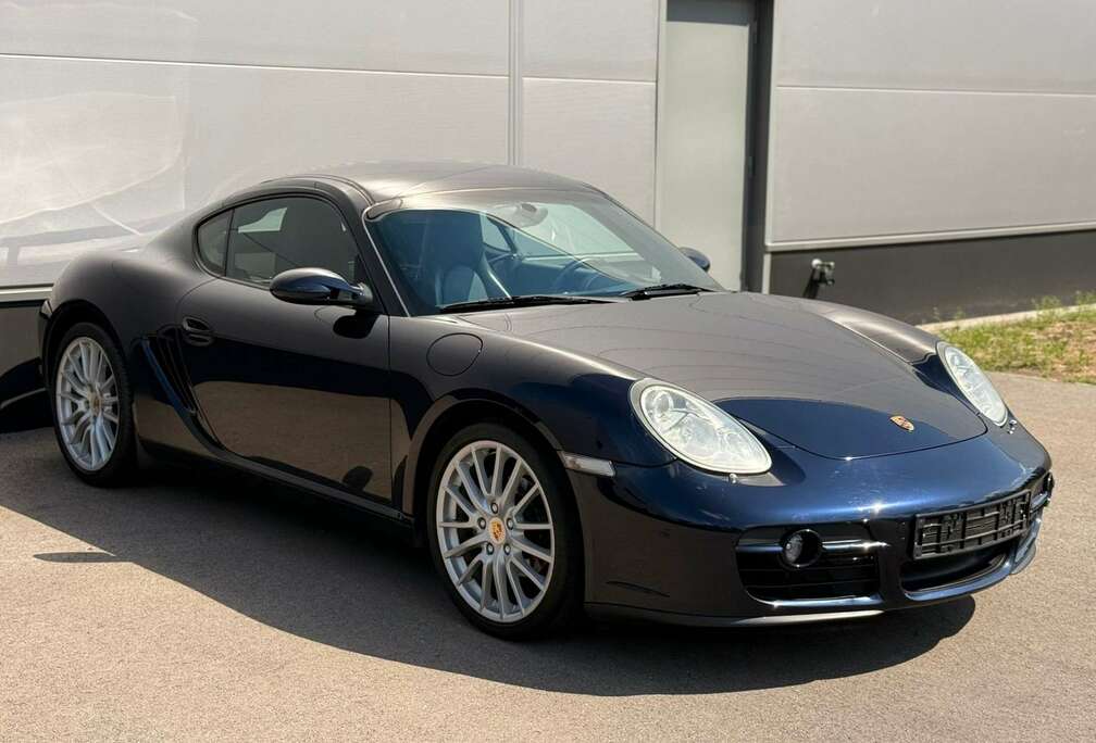 Porsche 2.7i Tiptronic S