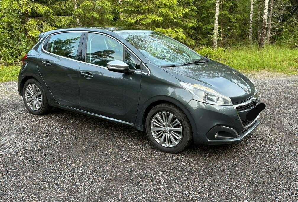 Peugeot AFFAIRE 1.2 PURETECH 82 BVM5 PREMIUM PACK