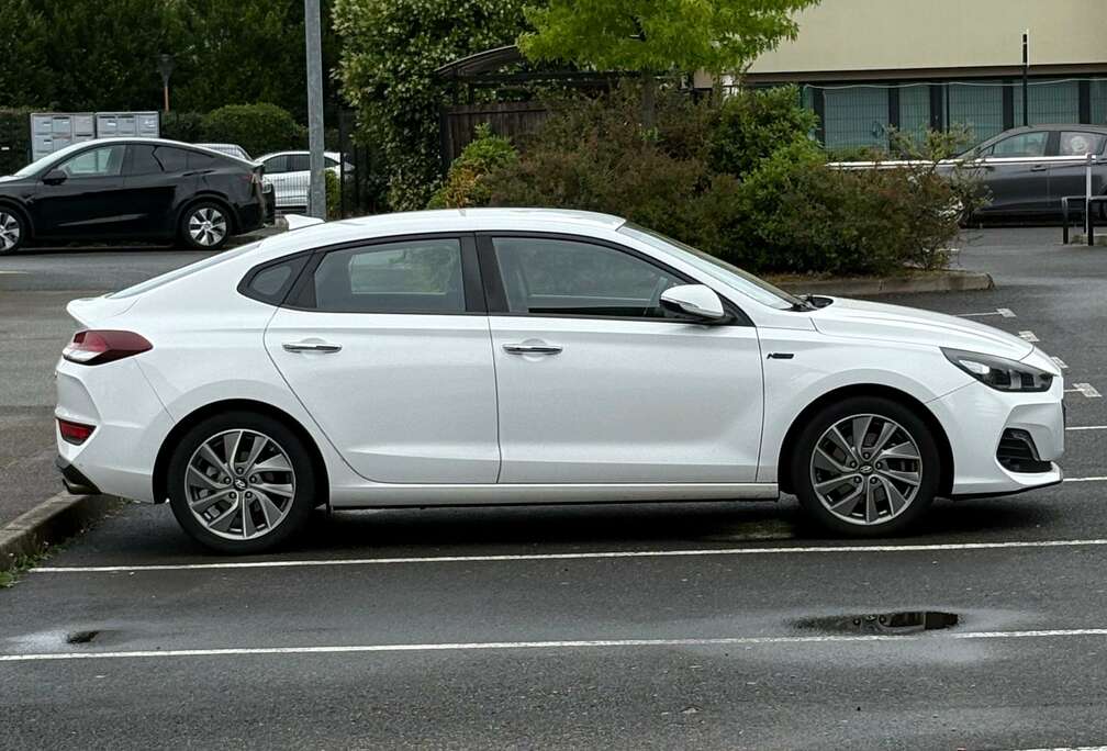 Hyundai HYUNDAI i30 FASTBACK 1.0L 120CV BVM6 Business