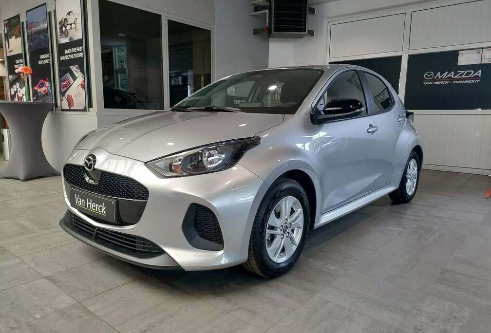 Mazda 1.5I Hybrid VVT-i Centre-Line CVT