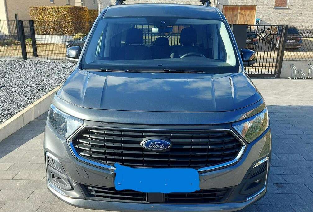 Ford Tourneo Connect 1.5 EcoBoost Aut. TITANIUM