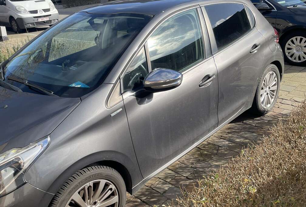 Peugeot 1.2i PureTech Allure