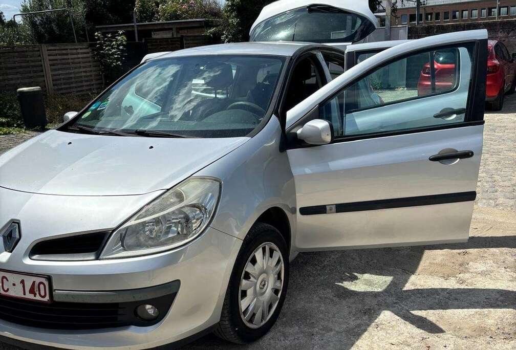 Renault 1.2i/55kw/airco/4portes