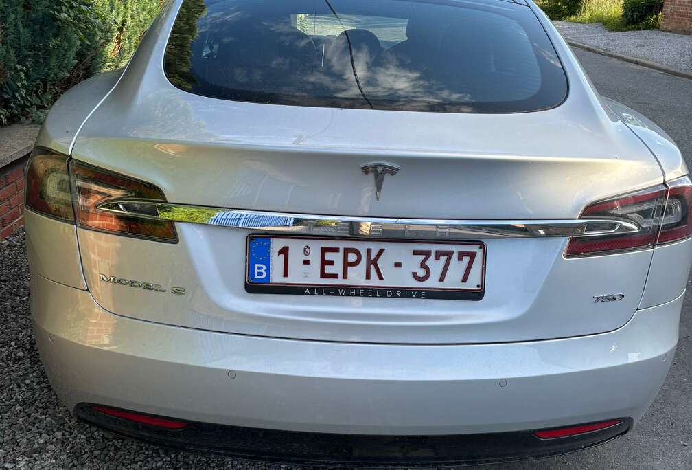 Tesla Model S 75 kWh Dual Motor