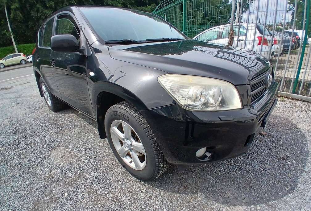 Toyota 2.0i VVT-i 16v VIP 4X4
