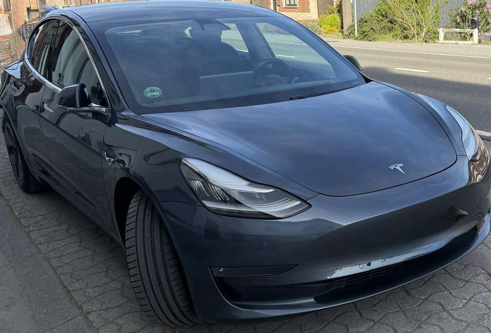 Tesla 72 kWh Long Range Dual Motor