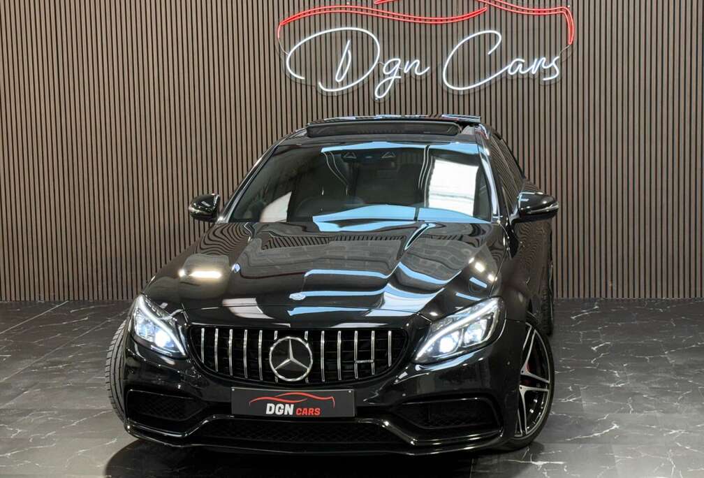 Mercedes-Benz C 63 AMG ** Full Option **