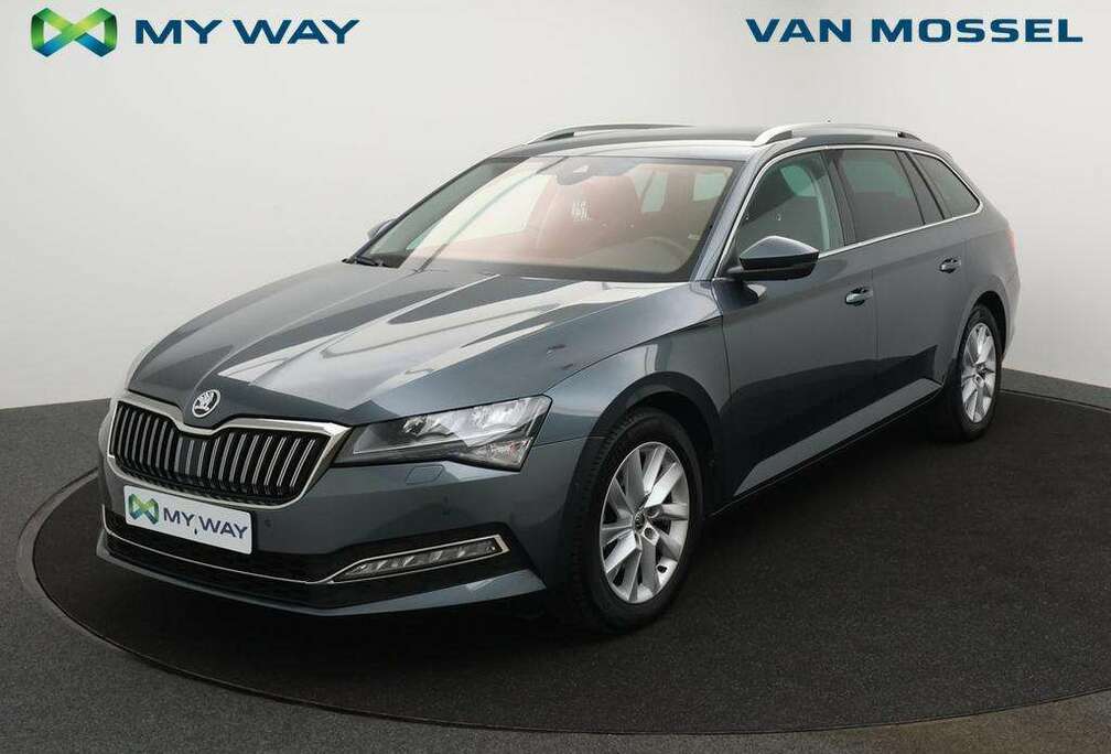 Skoda Superb Wagon Clever+ 2.0TDI 122PK *AUTOMAAT*NAVI*BLTH*CRUISE*PDC*CAMERA*SFEERVERLICHTING*ZETELVERWARMING*...