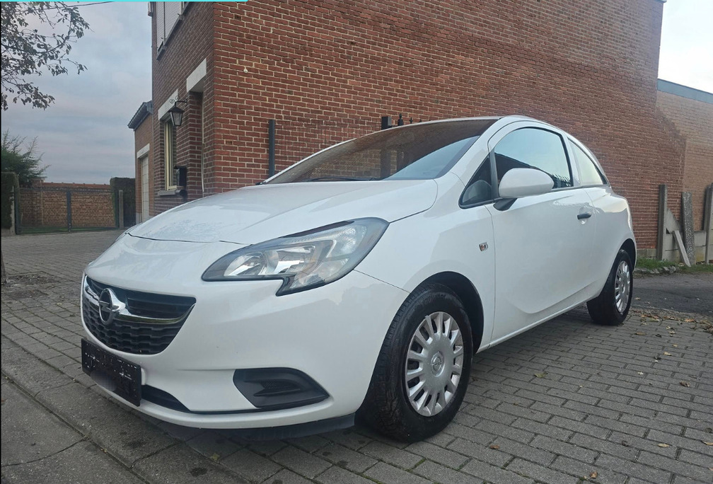 Opel Corsa 1.2i Essentia