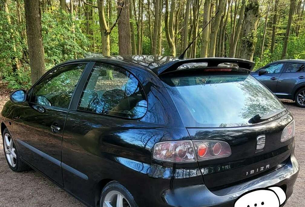 SEAT 1.2i essence  benzine économique