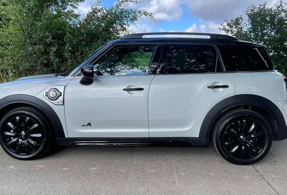 MINI Mini Countryman 1.5A PHEV Cooper SE ALL4 Full Options toit pano, cuir, sièges mémoires etc... Prix tvac