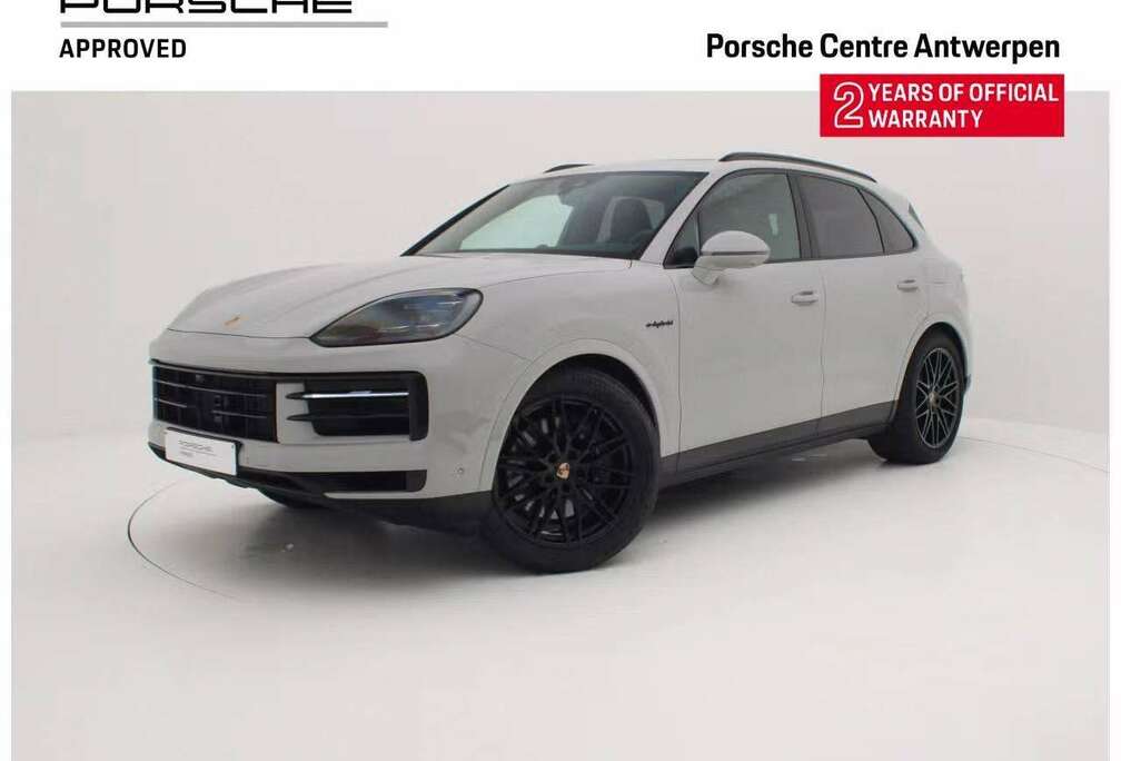 Porsche Cayenne E-Hybrid 3.0 Turbo V6 (346 kW)