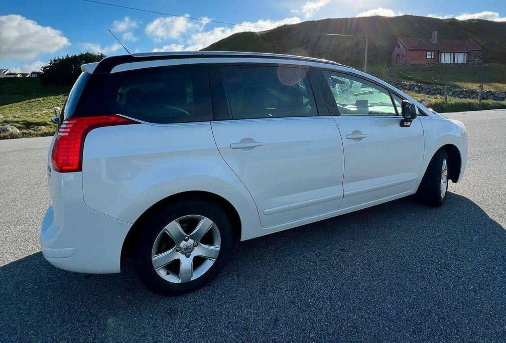 Peugeot 5008 2.0 HDi Allure FAP