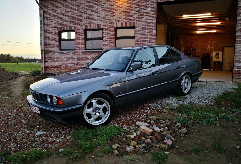 BMW 520i 24V