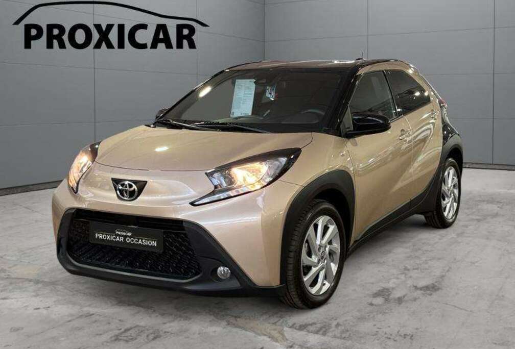 Toyota 1.0 72cv Automatique beige