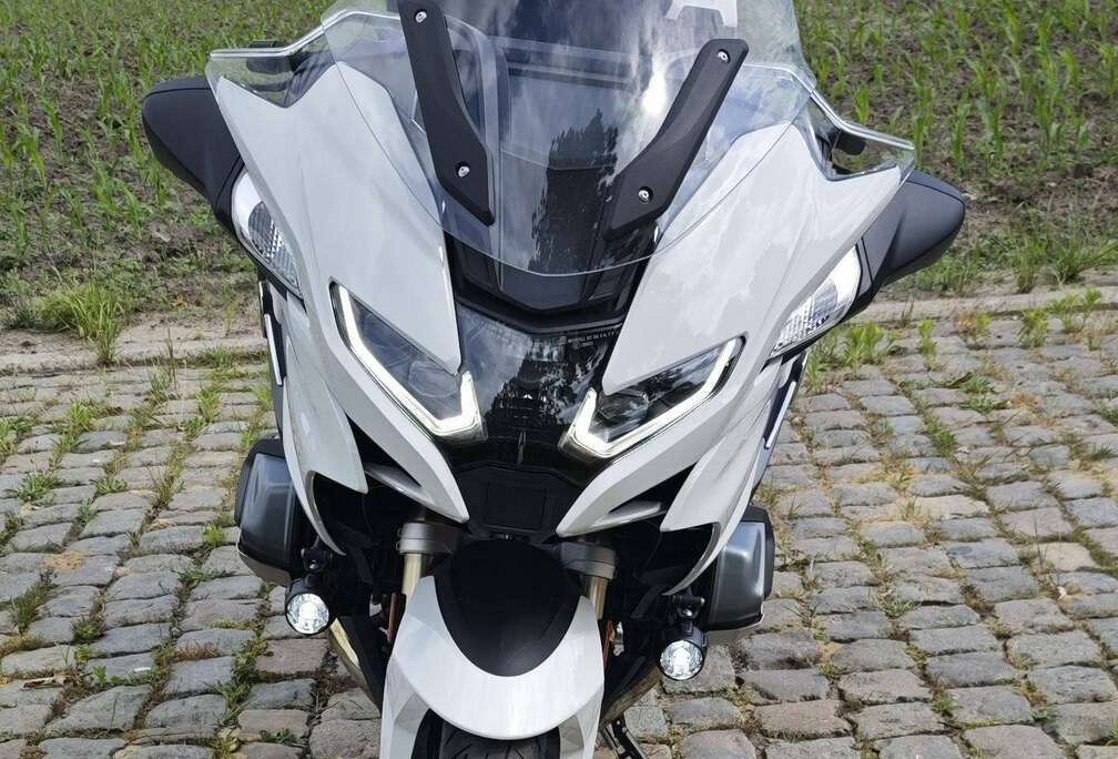 BMW Bj 07/2023 7250km!!! Nieuwstaat !!!Full Opt.