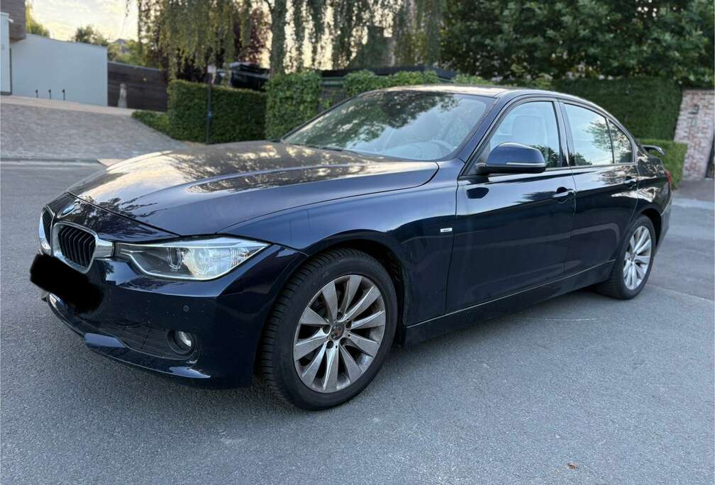 BMW 320i X-DRIVE -AUTOMAAT