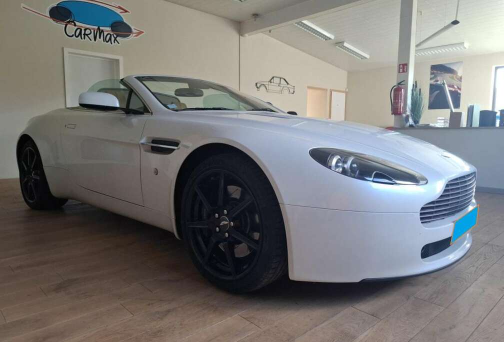 Aston Martin 8Roadster 4.3 V8 Full History