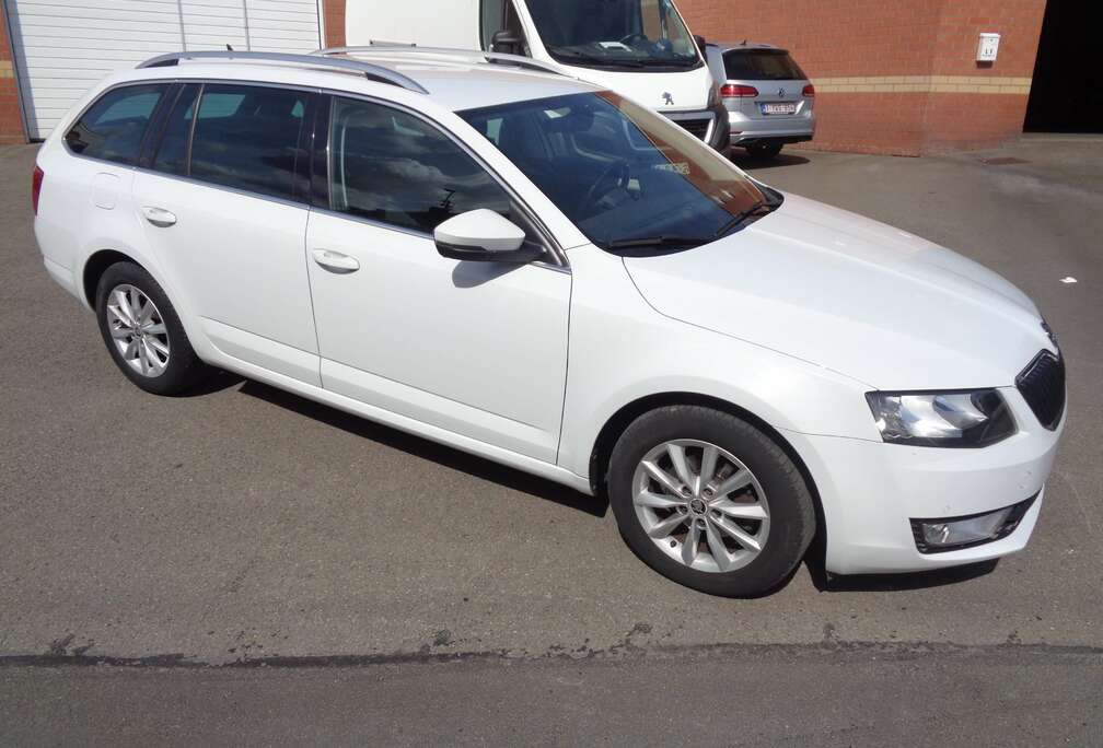 Skoda 1.6 CR TDi Ambition DSG NAVI / GARANTIE 1 AN