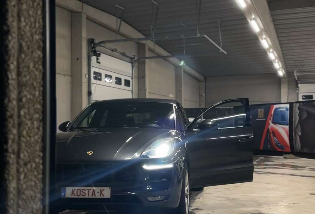 Porsche 3.0 V6 360 ch GTS PDK